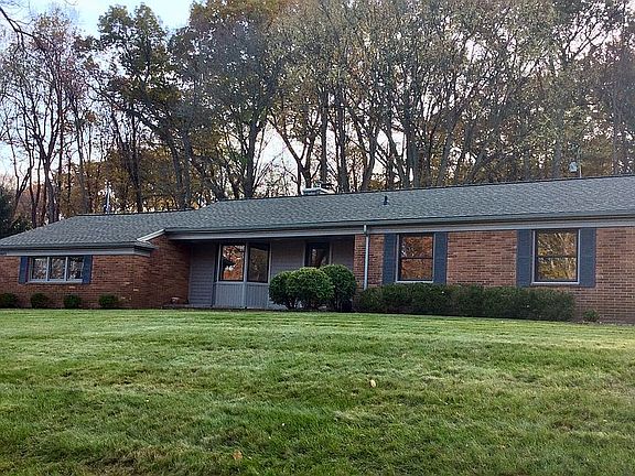 3rd image of 34665 Brittany Dr