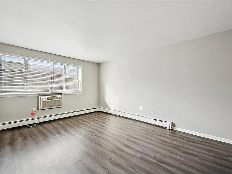7207 Oxford Ave #D02 — Photo 11