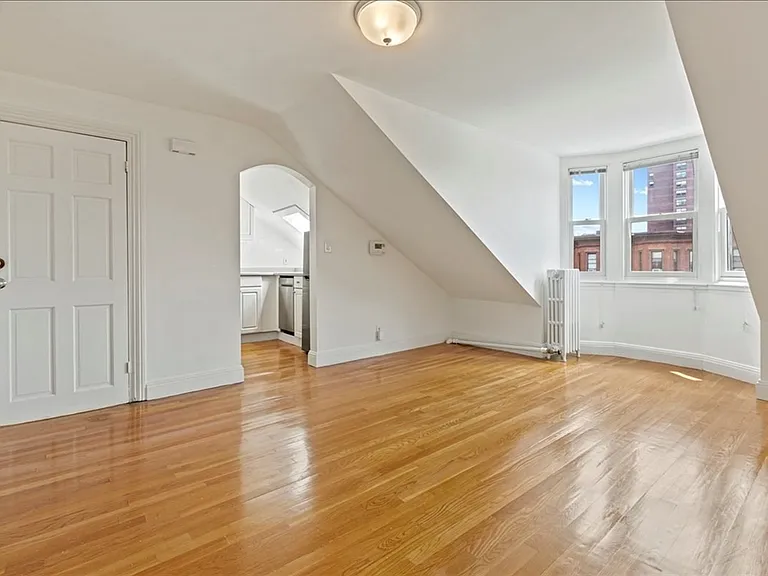 619 Tremont St #4 — Photo 1