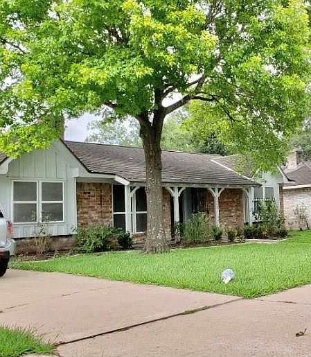 1st image of 12402 Shannon Hills Dr