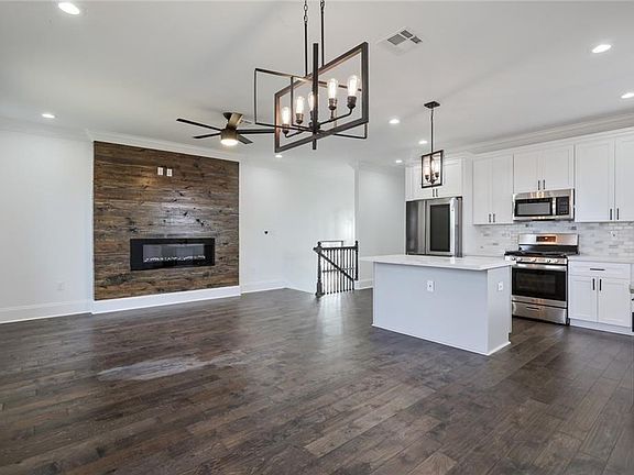 3rd image of 4717 Erato St