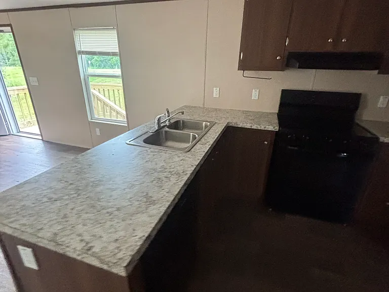 175 Charlotte Ln — Photo 3