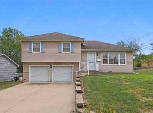 10003 E 78th St, Raytown, MO 64138