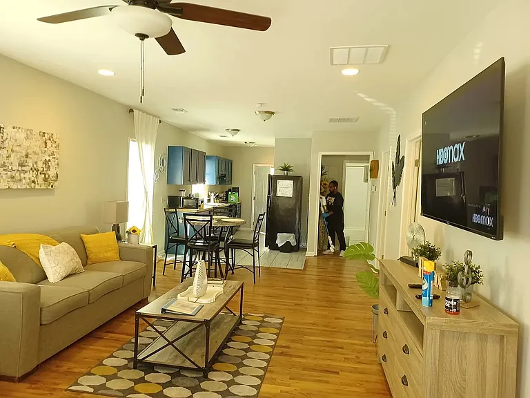 956 Mayson Turner Rd NW — Photo 9