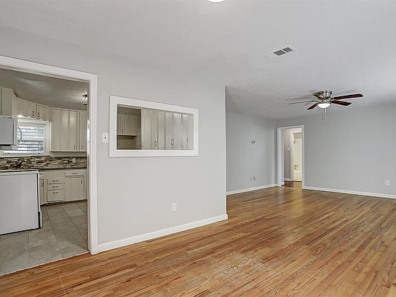 4th image of 1224 Kirsten St