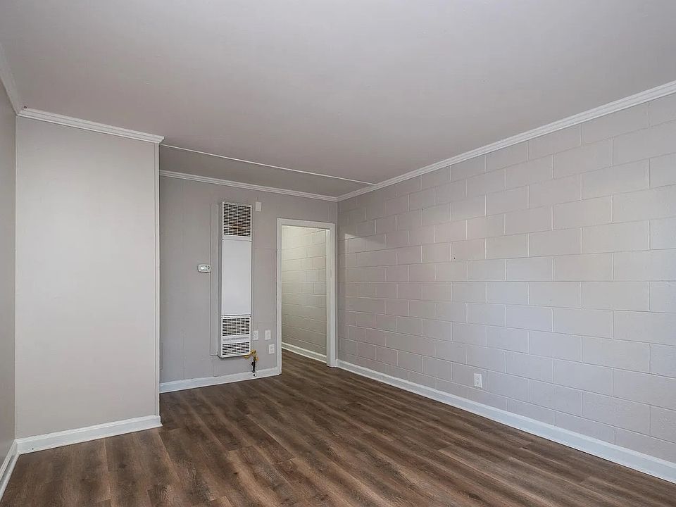 Living Room to kitchen