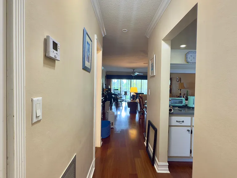 1200 SW 12th St #305 — Photo 16