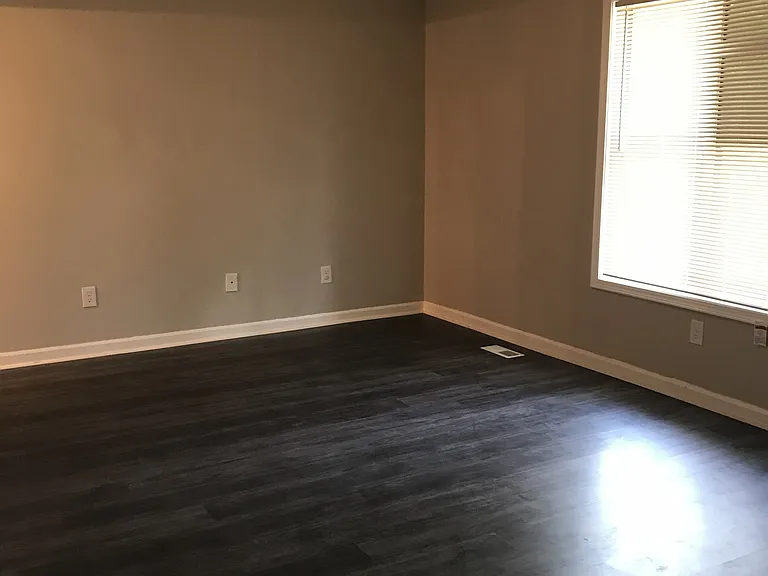 285 Windmill Dr — Photo 6