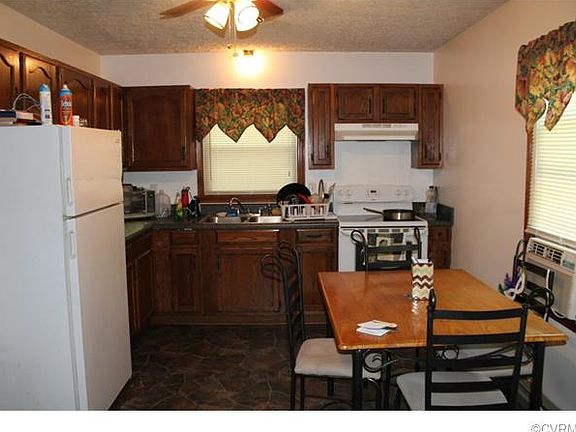 3rd image of 26285 Shannon Mill Dr