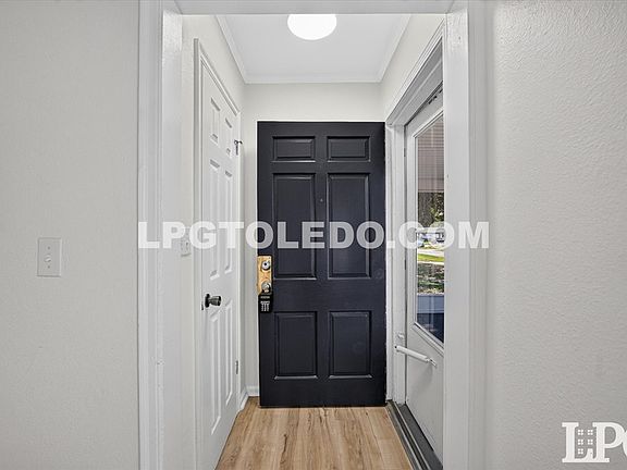 5th image of 1638 Gould Rd