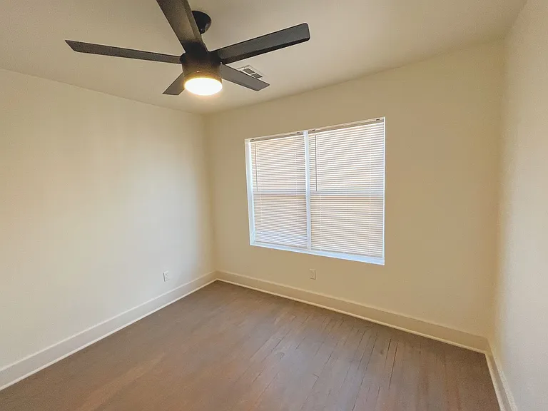 2544 NW 21st St — Photo 5