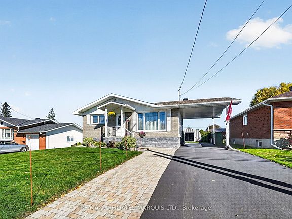 4th image of 524 Anthony St