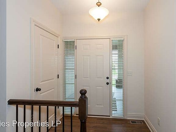 2nd image of 926 W Threewood Ct