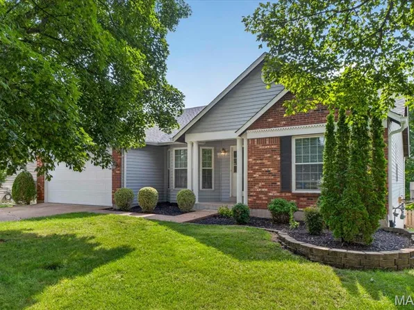 1005 Grand Tree Ct, Fenton, MO 63026