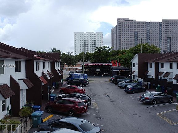 2nd image of 401 NW 109th Ave APT 23