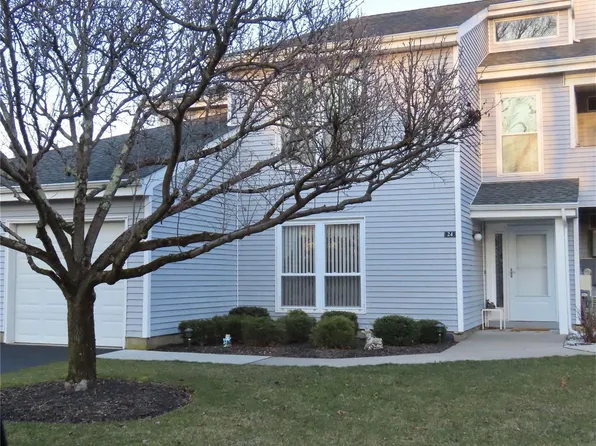 24 Lakeview Drive #24, Manorville, NY 11949