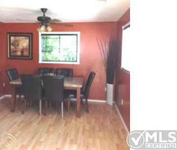 Dining Area.jpg