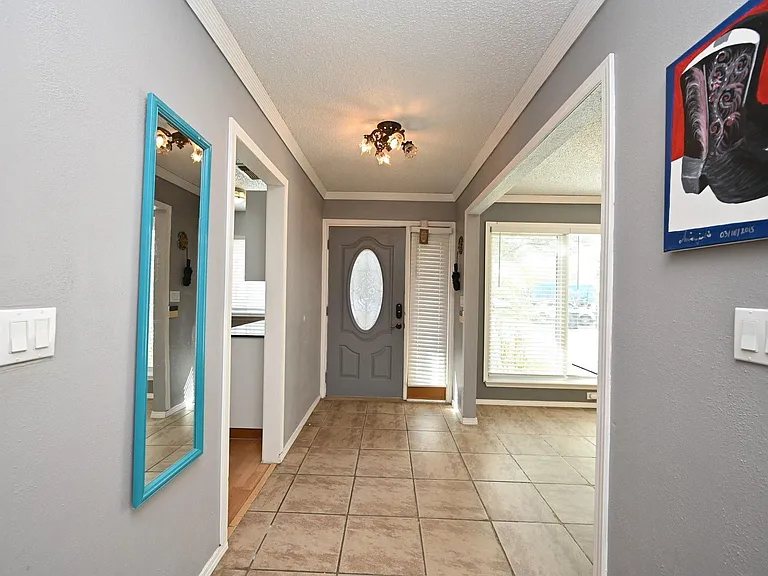 13102 Richmond Ave — Photo 13