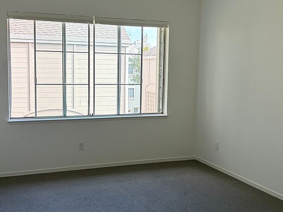 5th image of 979 Pinto Palm Ter APT 8