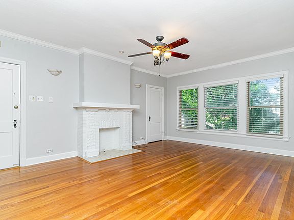3rd image of 4124 Herschel Ave