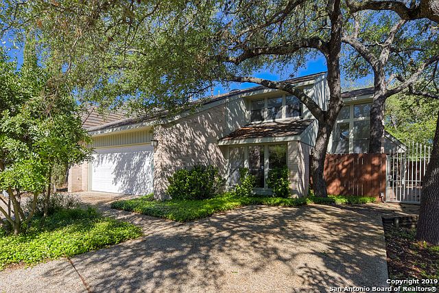 1st image of 3511 River Way