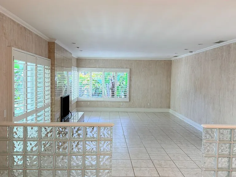 7264 Estrella De Mar Rd — Photo 10