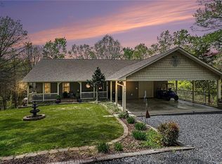 300 Somerset Dr, Reidsville, NC 27320