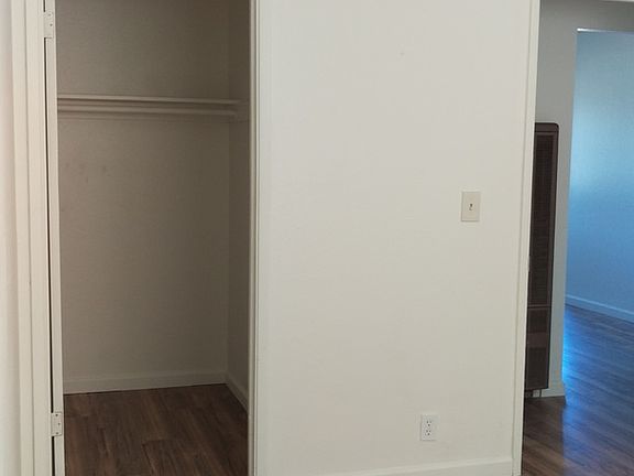 5th image of 630 Maple St APT A3