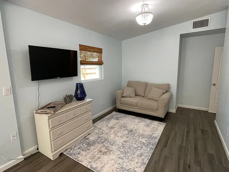 2504 S Milmar Dr — Photo 15