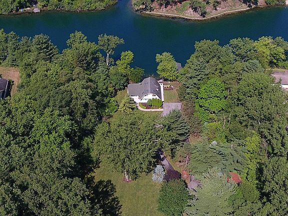 3rd image of 2135 N Lincoln Lake Dr