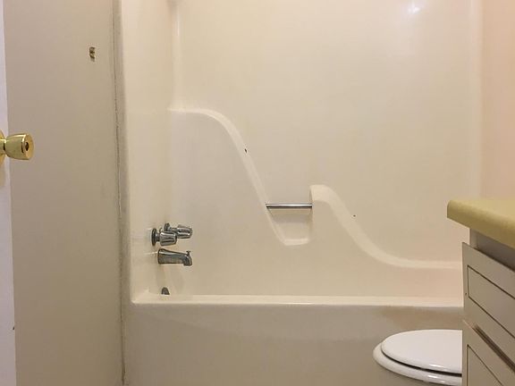 5th image of 502 S College St