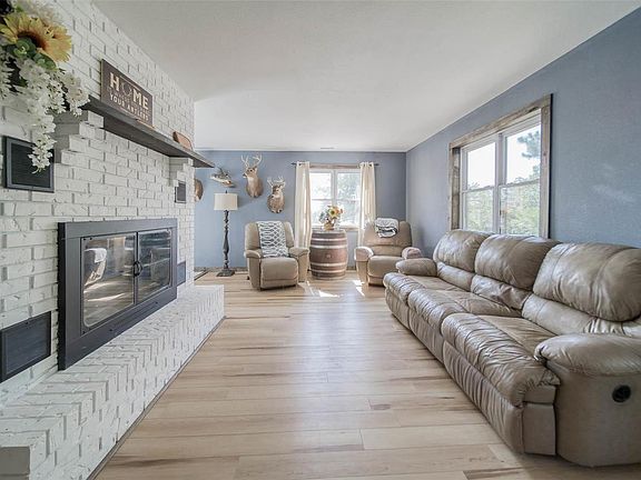 3rd image of 132 Evergreen Hill Dr