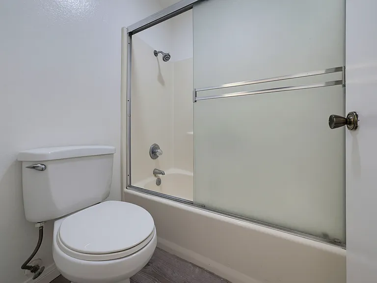21421 Juan Ave #6 — Photo 13