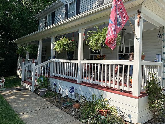 3rd image of 1710 Lucas Rd