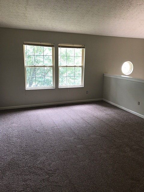 2nd image of 1433 Creeknoll Ct