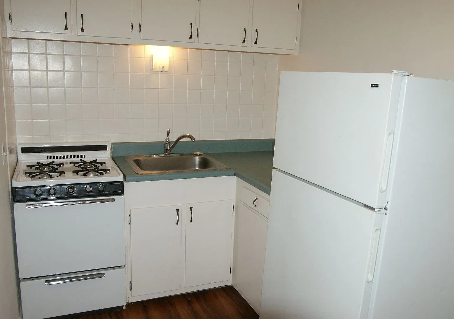 Mackenzie Place — Photo 3