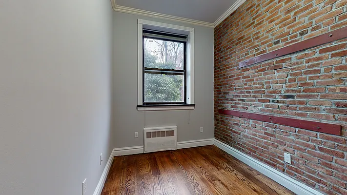 Rented by Bond New York | media 20