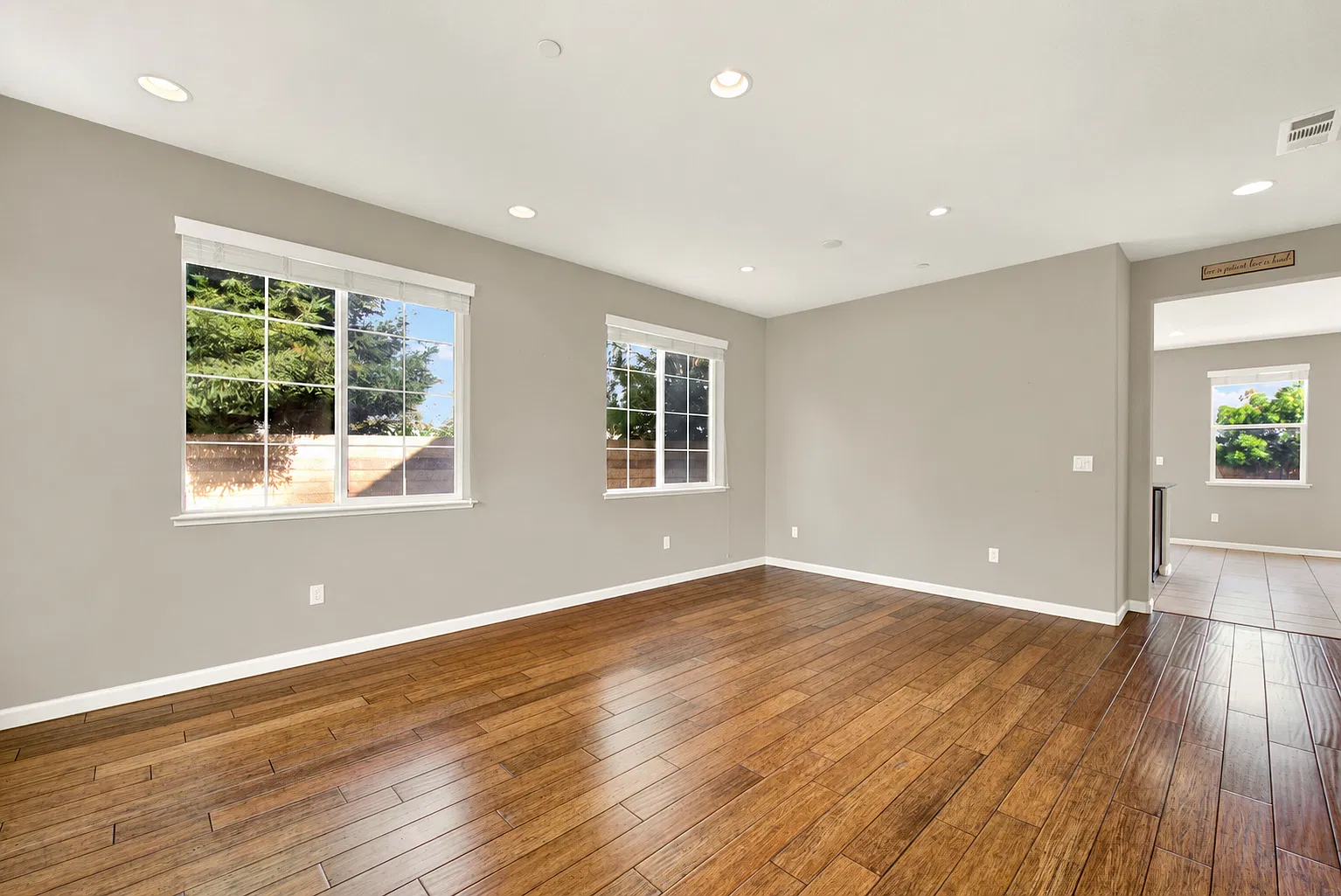 4 bed, 2.5 bath, 2283 sqft, $3,600 — Photo 3