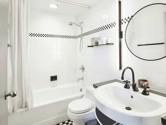 5th image of 677 Washington St #5D