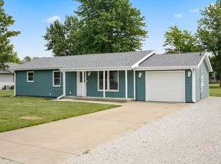 513 W Austin St, Tolono, IL 61880