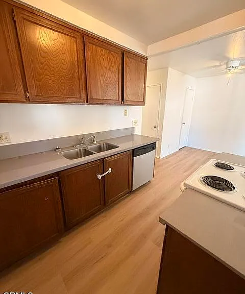 2636 Tiller Ave — Photo 4