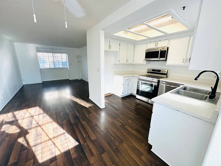 1524 E Spruce St #B — Photo 9