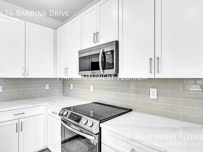 8424 Nandina Dr — Photo 8