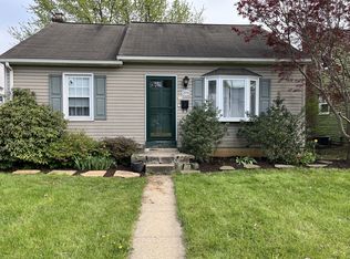 204 Wecaf Rd, New Holland, PA 17557