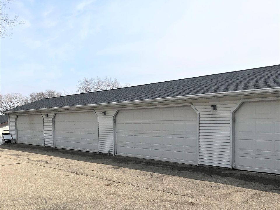 2nd image of 2373 Chalet Gardens Rd #4