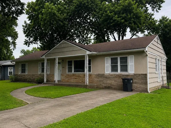 207 Heather Ln, Columbia, MO 65203