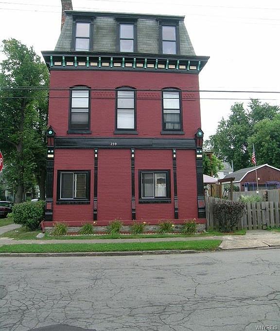 1st image of 239 Ludington St