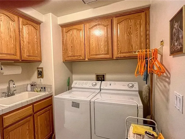 1609 Windsford Cir — Photo 17