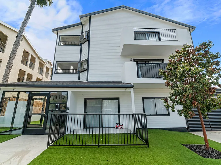 1410 Coronado Ave #8 — Photo 19