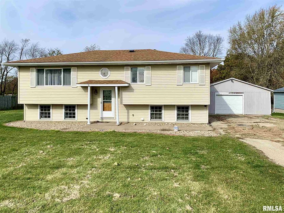 1st image of 687 William Dr